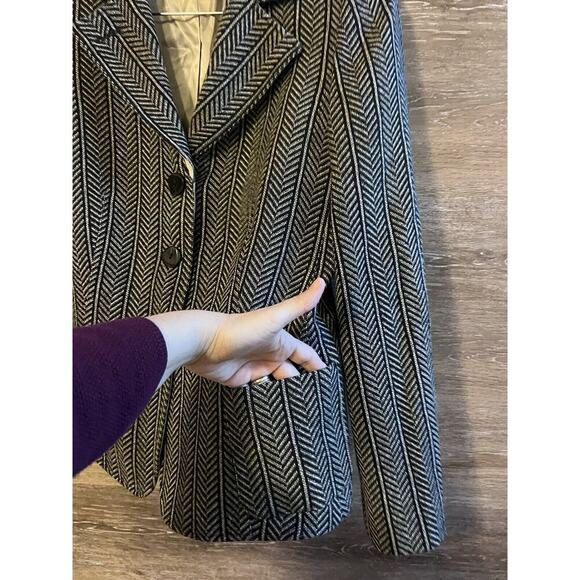 Vintage Giorgio Armani Collezioni Herringbone Blazer 100% Wool Women Sz 10 - Picture 4 of 12